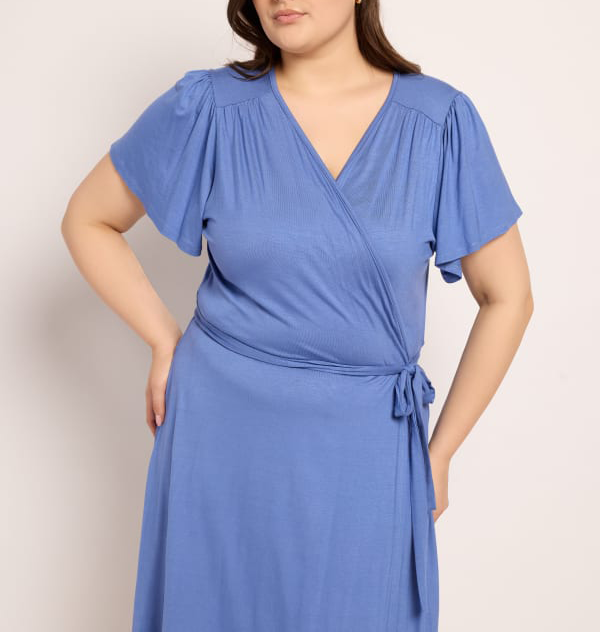 Plus Size Short Sleeve V Neck Wrap Midi Kleid Dress